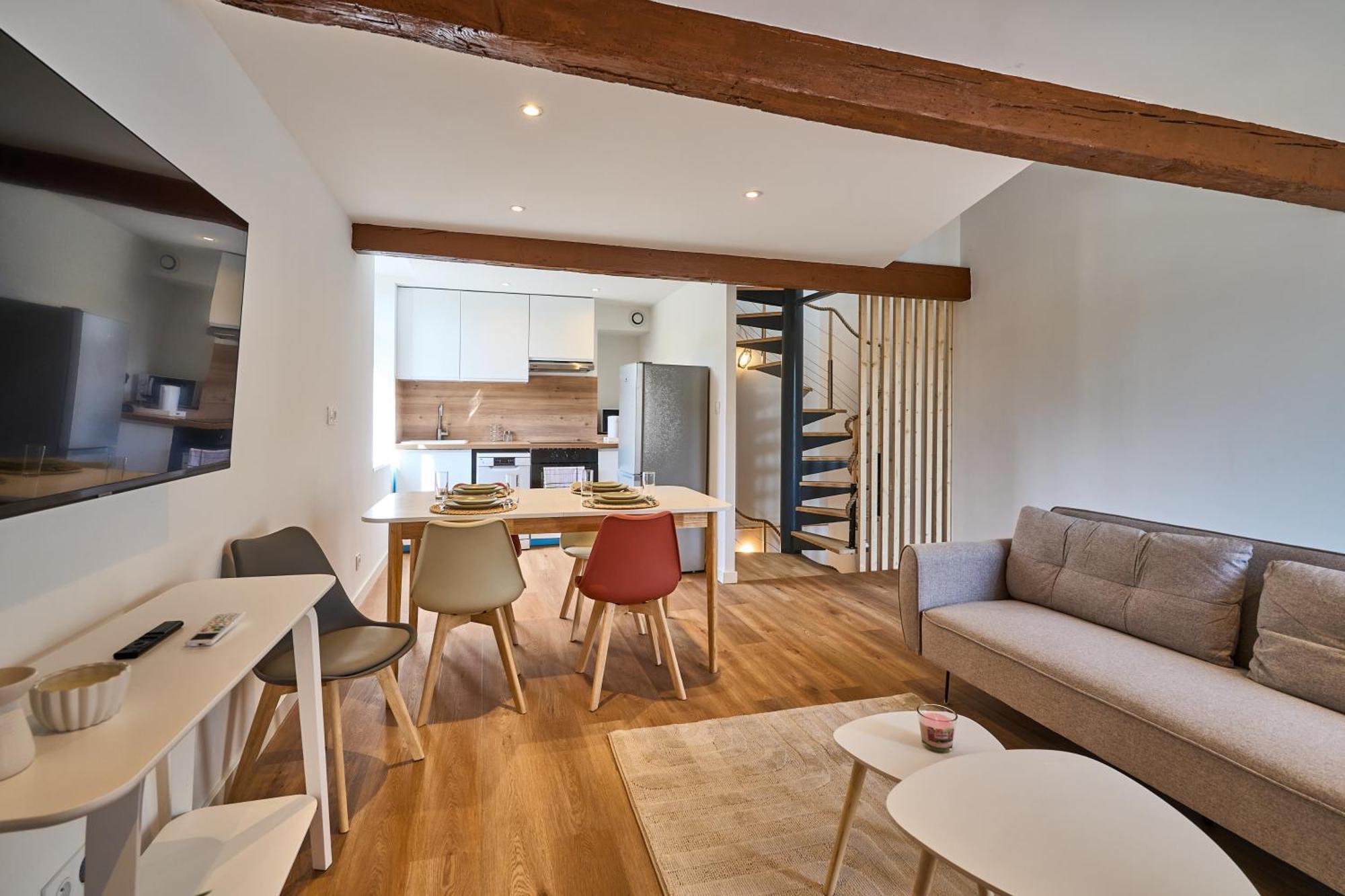 Апартаменты Le Rempart Harmonieux - Triplex Au Pied De La Cite Каркассон Экстерьер фото